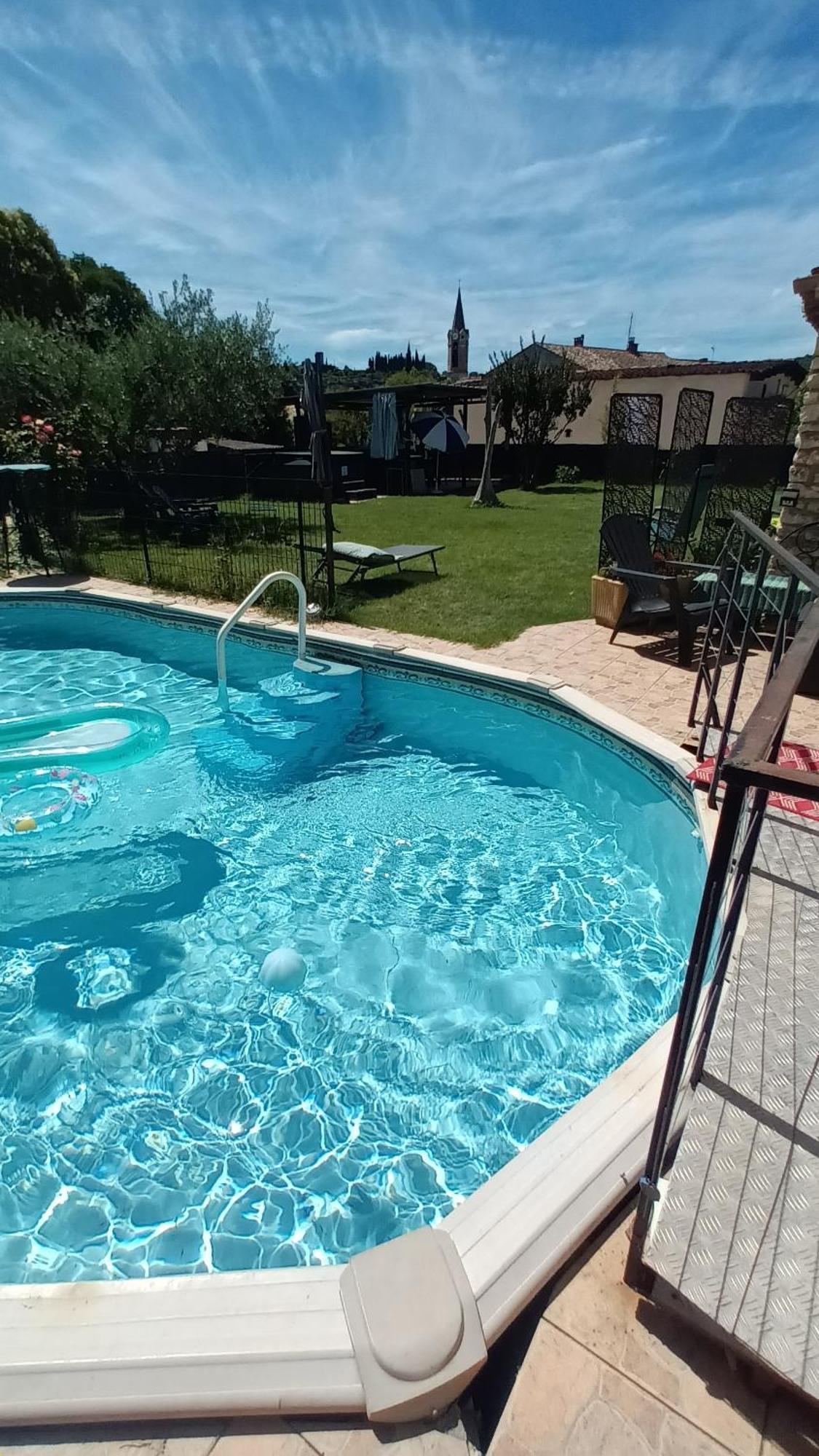 Chambres D'Hotes & Jacuzzi - A L'Ombre Des Amandiers Saint-Martin-dʼArdèche Екстериор снимка